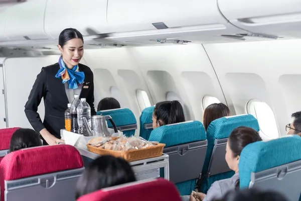 Nên học tiếp viên hàng không ở đâu uy tín tại Việt Nam?