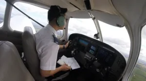 Tiêu chuẩn thi tuyển của phi công dân sự